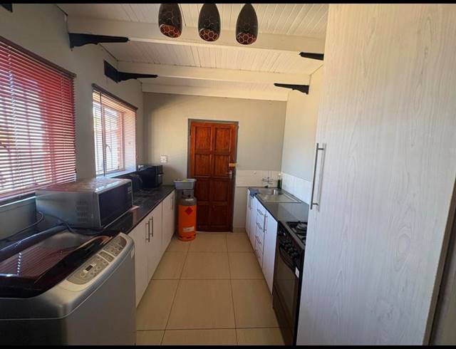 3 BEDROOM PROPERTY TO RENT IN WITPOORTJIE